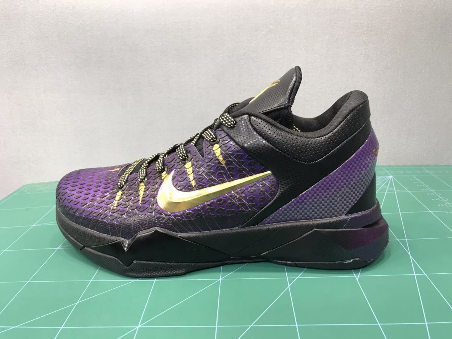 Nike Kobe 7 Purple Gold Lakers